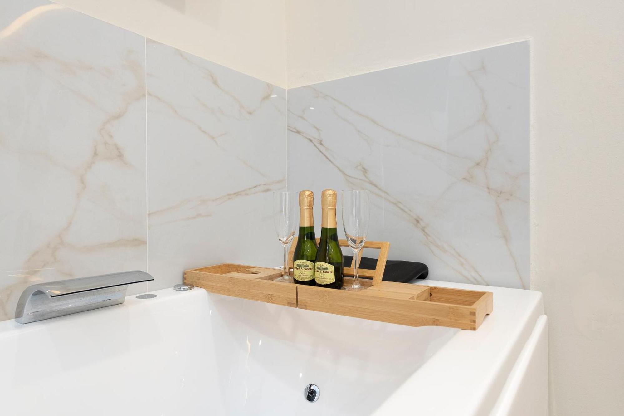 Exclusive Apartment Jacuzzi Malaga Bagian luar foto